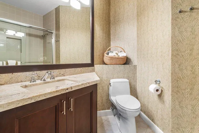 Woodfield Country Club Residence photo 16