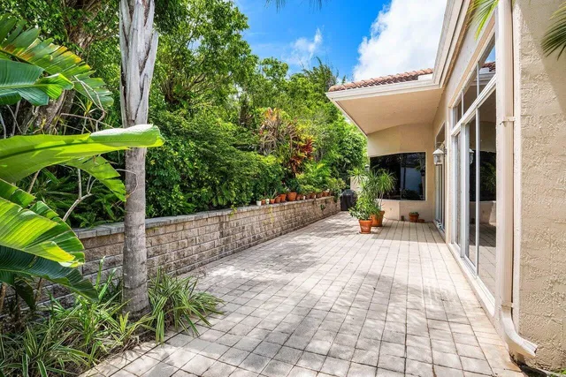 Woodfield Country Club Residence photo 20