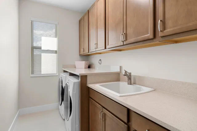 Residence photo 32