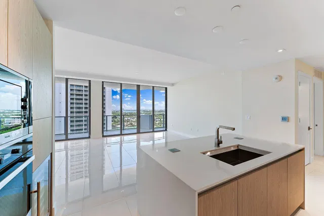 Amrit Ocean Resort & Residences Unit H1206 photo 4