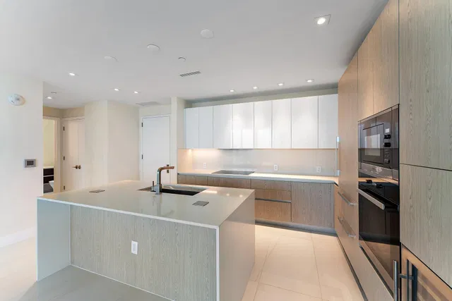 Amrit Ocean Resort & Residences Unit H1206 photo 5