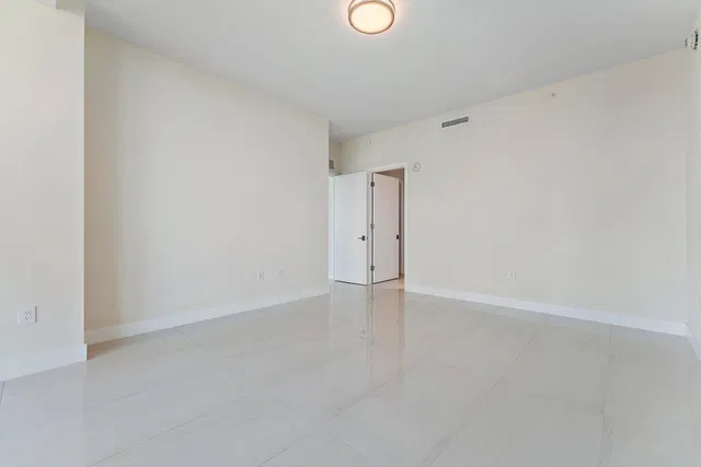 Amrit Ocean Resort & Residences Unit H1206 photo 19