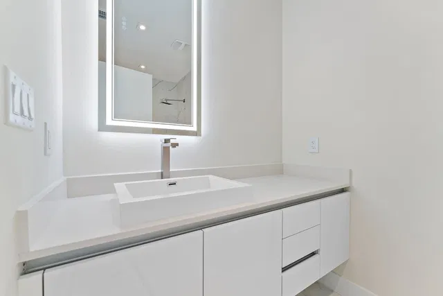 Amrit Ocean Resort & Residences Unit H1206 photo 30