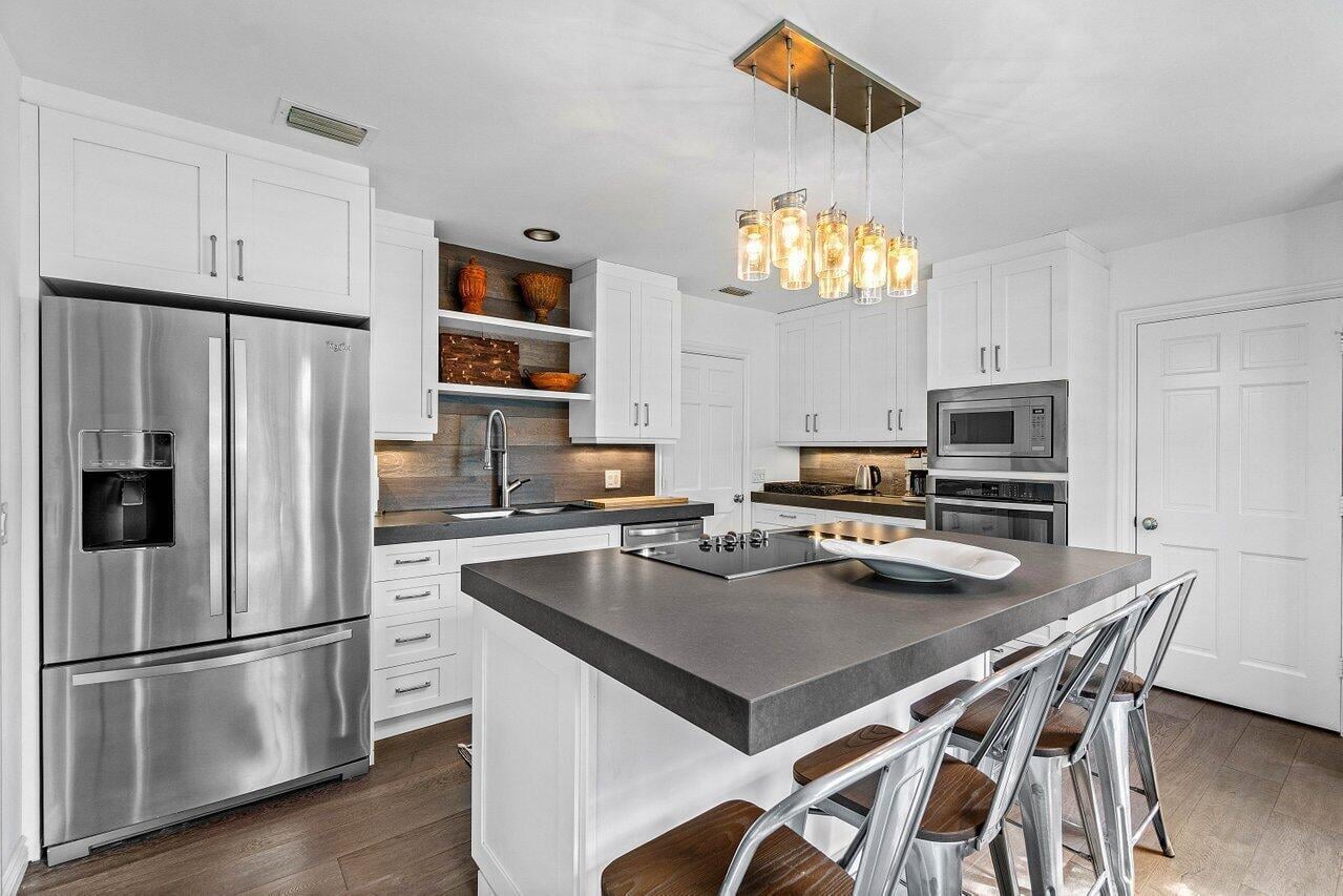 First Fairway Residence photo 11
