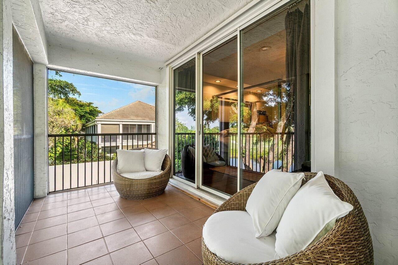 First Fairway Residence photo 28