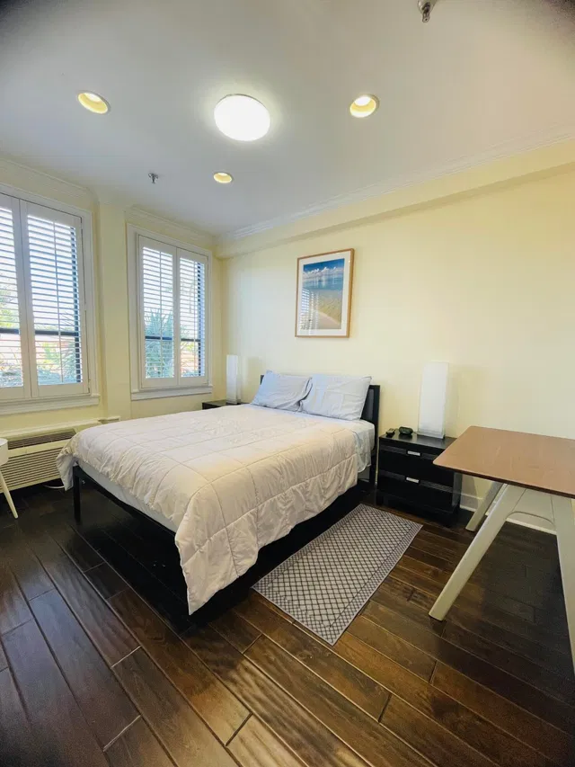 Unit 2262 photo 3