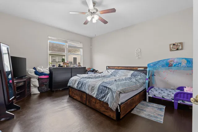 Residence photo 20
