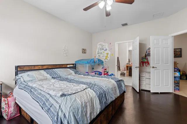 Residence photo 21