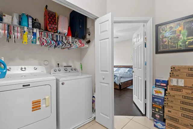 Residence photo 24