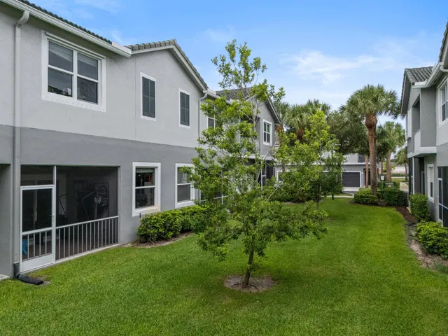 Residence photo 36