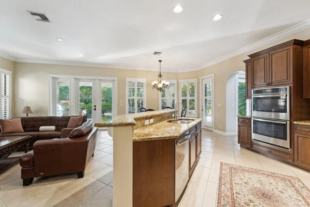 Residence photo 9