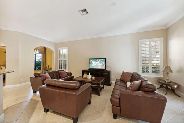 Residence photo 14