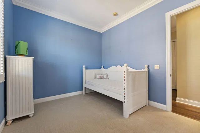 Residence photo 20