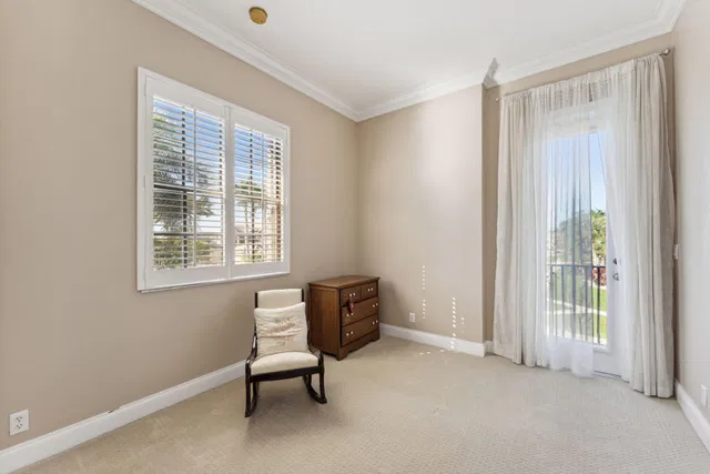 Residence photo 23