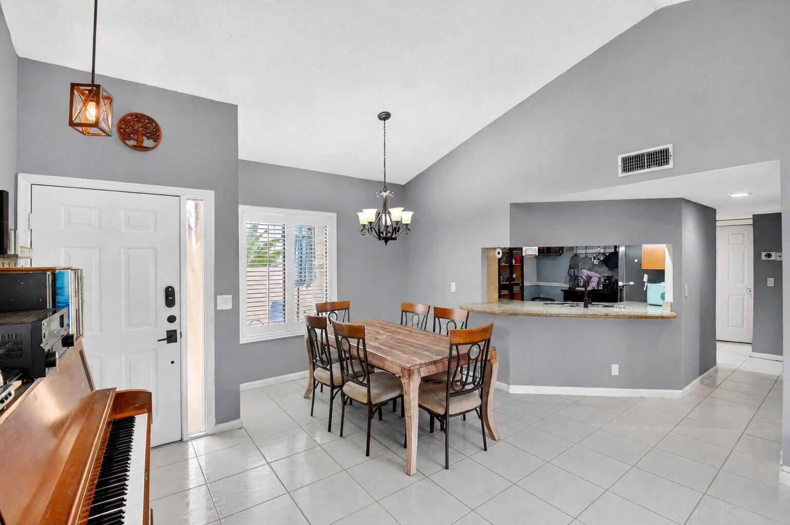 Unit 104 photo 6