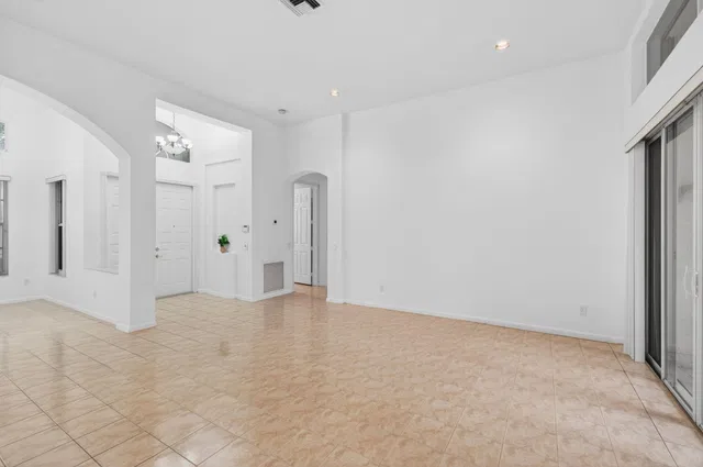 Residence photo 9