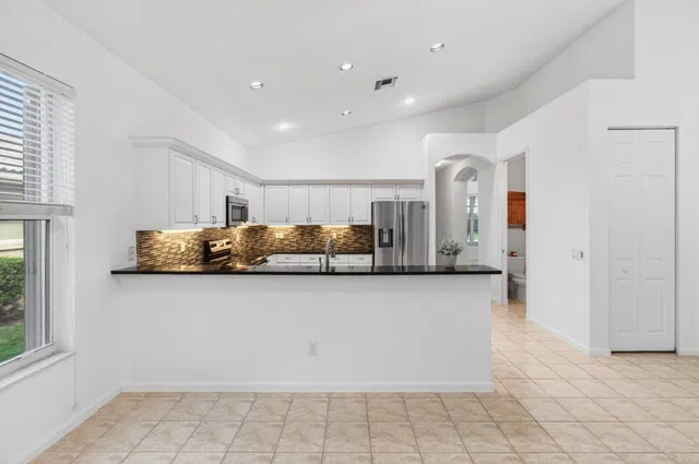 Residence photo 22