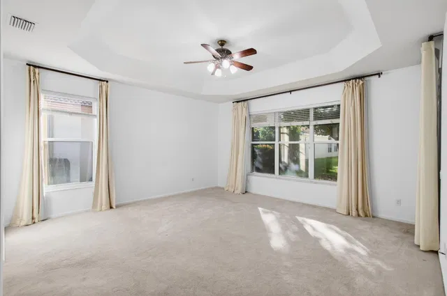 Residence photo 30