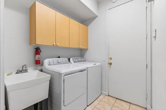 Residence photo 42