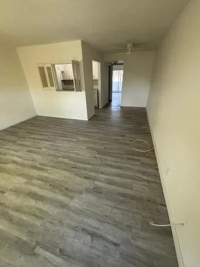 Residence photo 3
