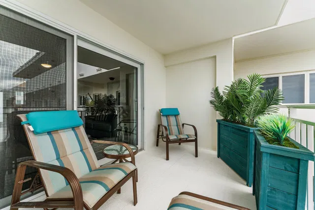 Singer Island Unit 502 photo 13