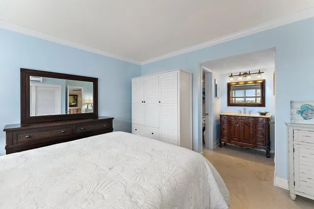 Singer Island Unit 502 photo 18