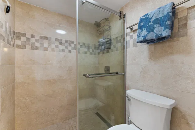 Singer Island Unit 502 photo 22