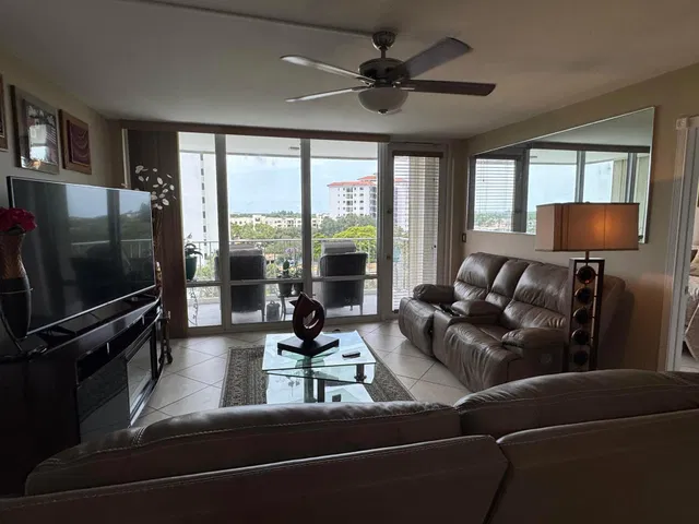 Golfview North Palm Beach I Unit 706 photo 11