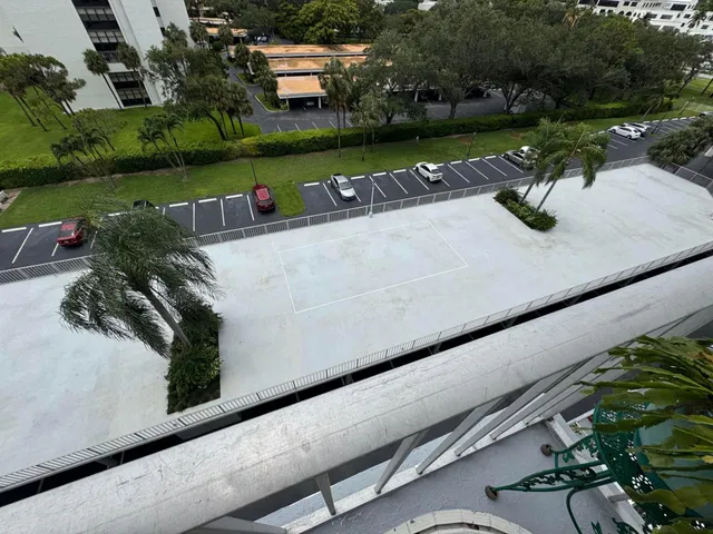 Golfview North Palm Beach I Unit 706 photo 14