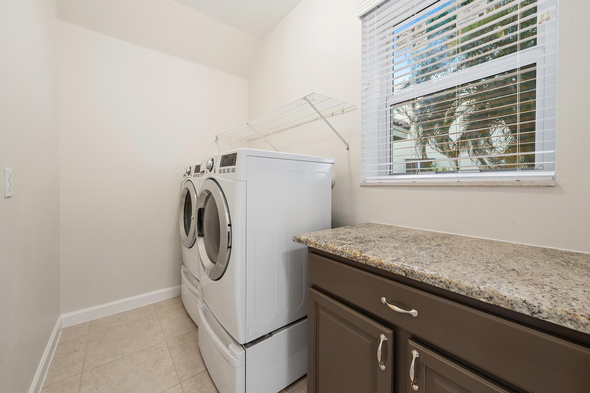 Residence photo 19