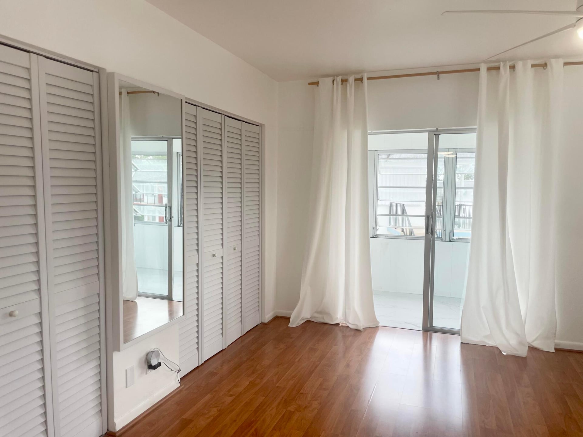 Unit 203 photo 9