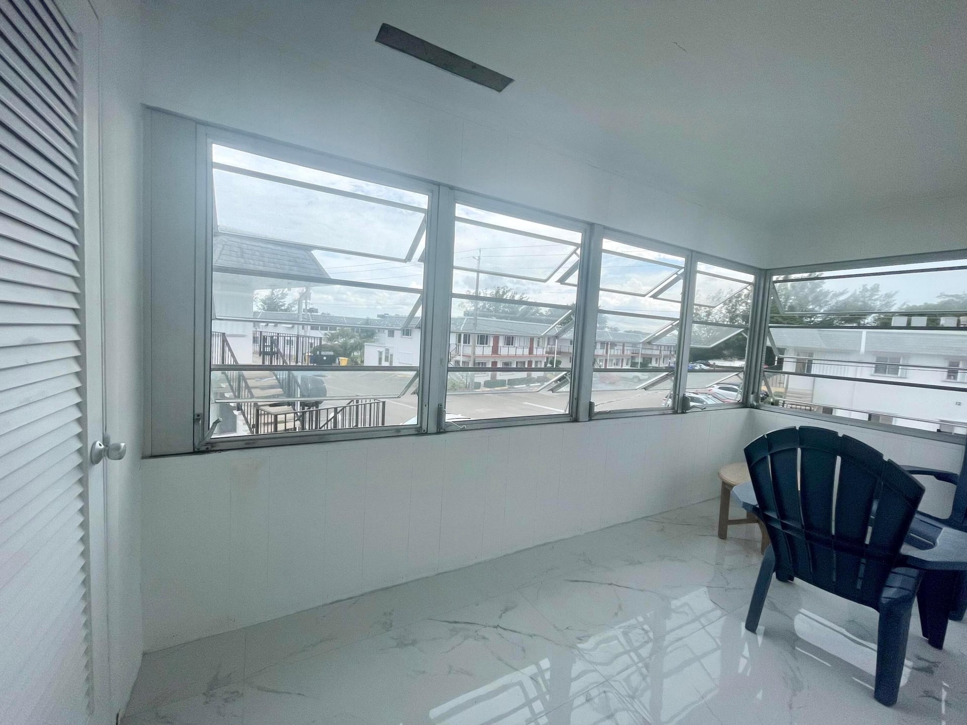 Unit 203 photo 10