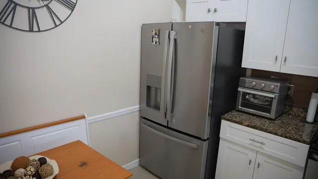 Unit 201 photo 3
