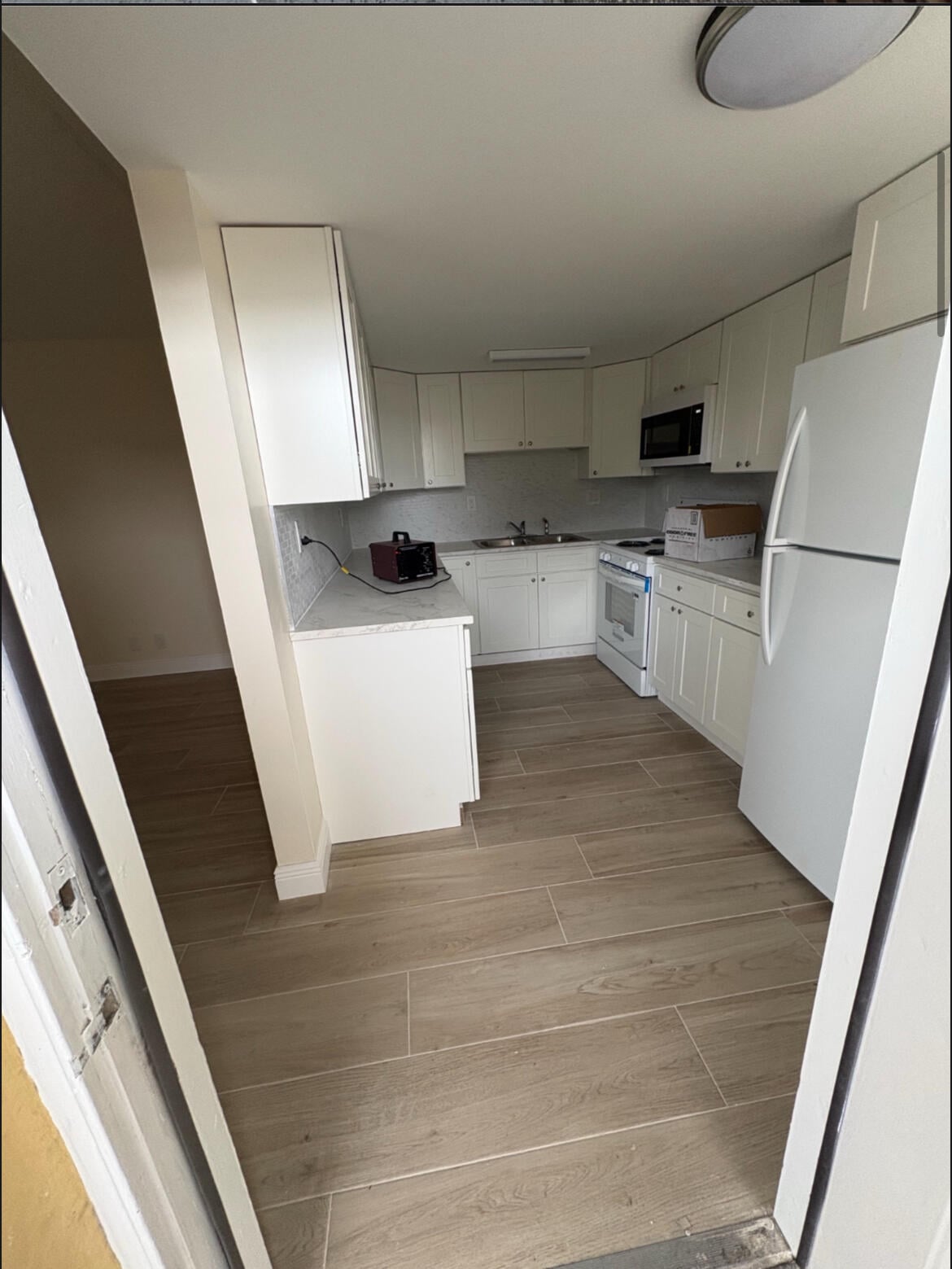  Unit E39 photo 4