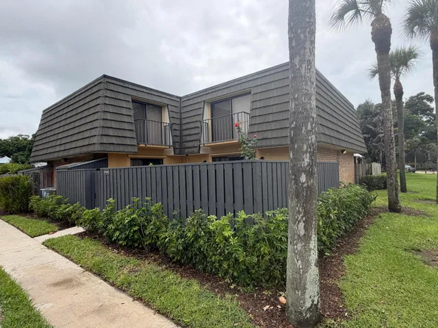 Residence photo 10