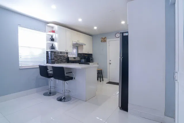 Residence photo 3
