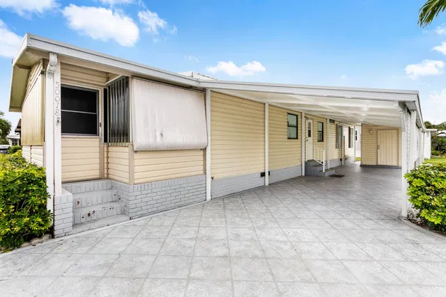Residence photo 2