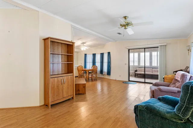 Residence photo 9