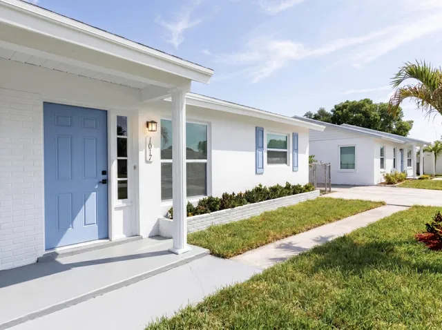 Residence photo 3
