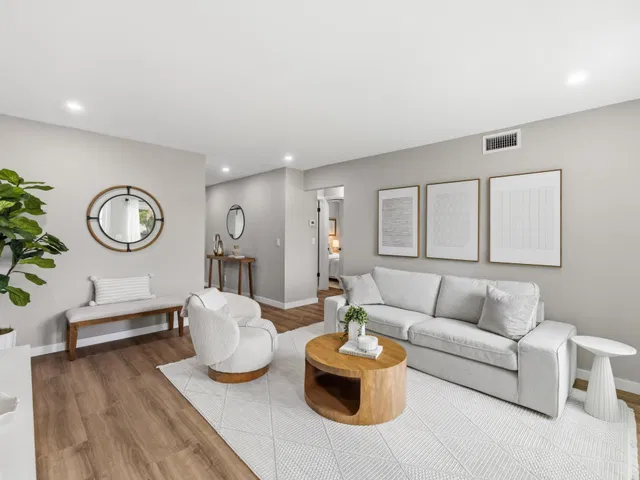 Residence photo 6