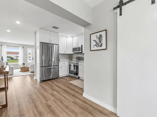 Residence photo 23
