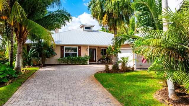 Residence photo 2