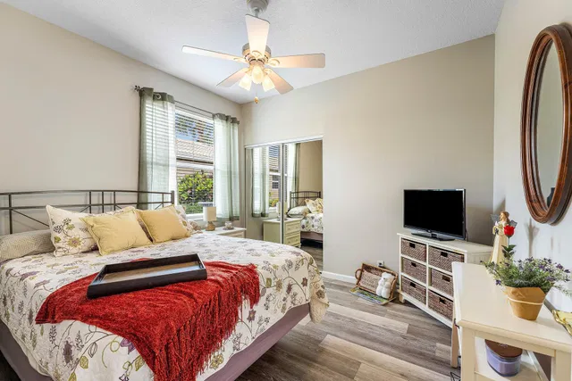 Residence photo 15