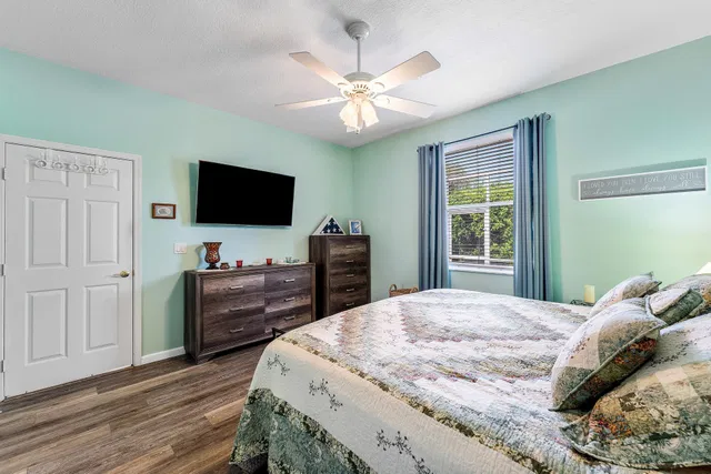 Residence photo 18