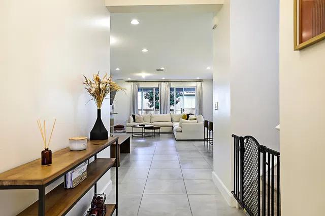 Residence photo 5
