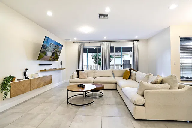 Residence photo 6