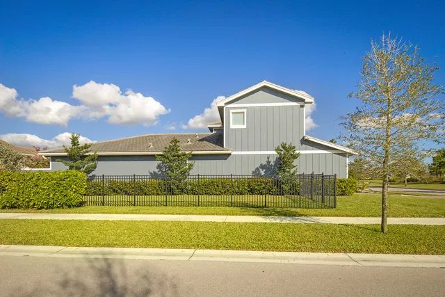 Residence photo 38