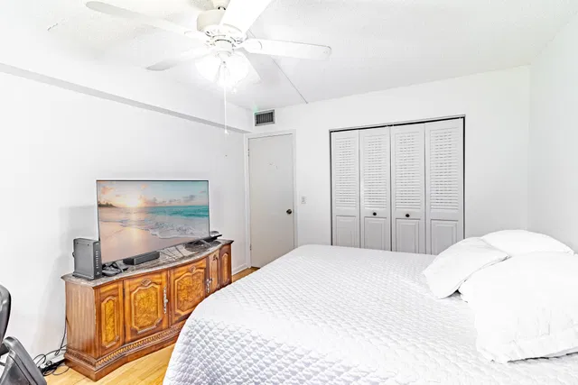 Residence photo 9