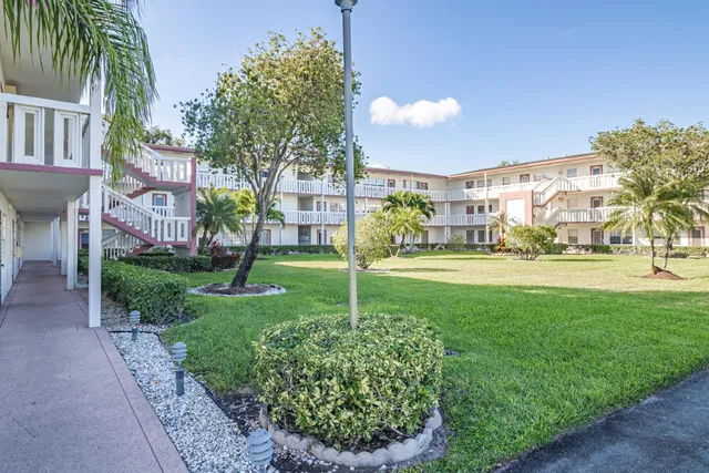 Residence photo 15