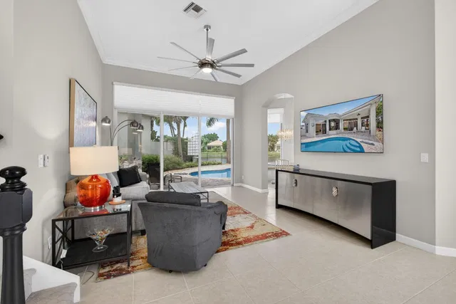Mirasol Country Club Residence photo 12